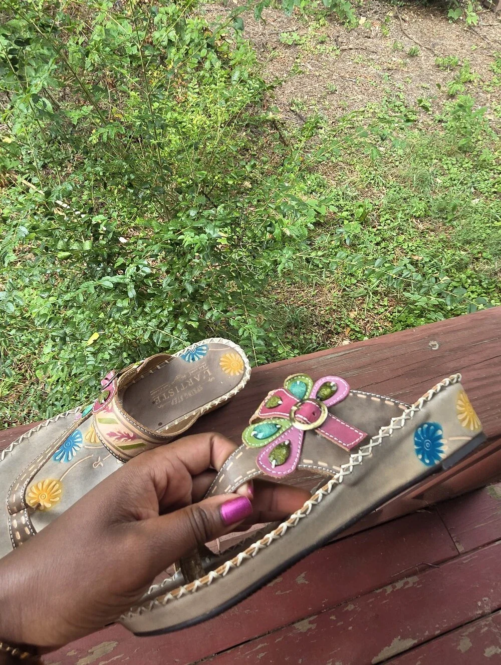 L'Artiste by Spring Step Santorini Handcrafted  Floral Accent Women’s Sandals✨️